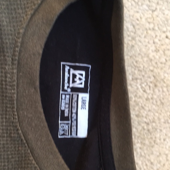 Olive green Avalanche thermal shirt, size large - Picture 4 of 5